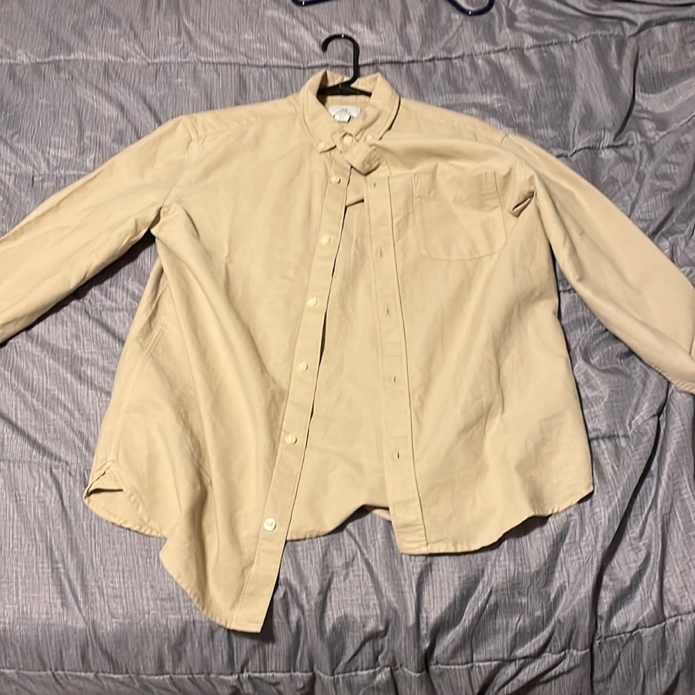 Medium H&M shirt